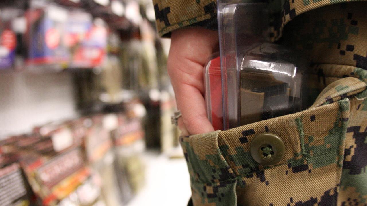 1280px-USMC-090128-M-4150N-0267