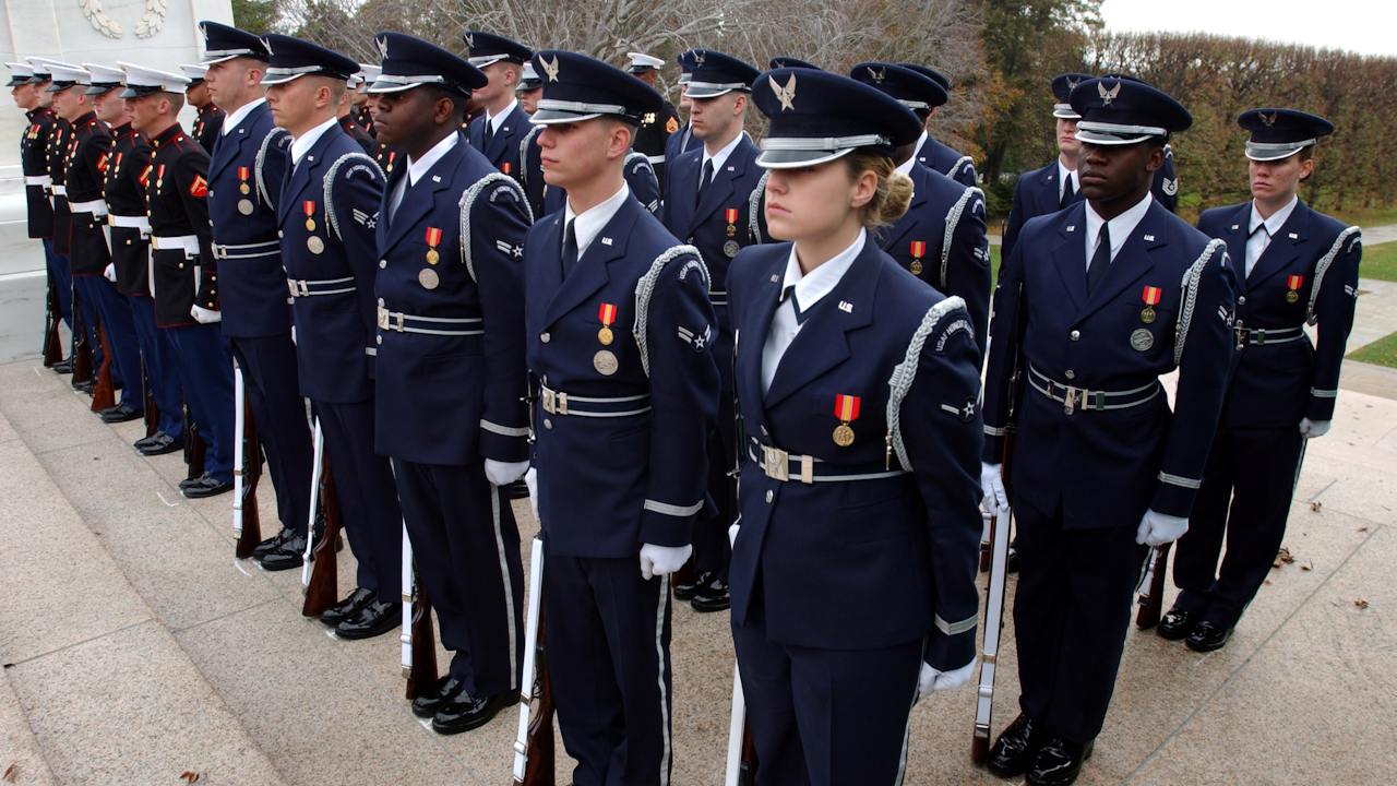 veterans-day-ceremony-tomb